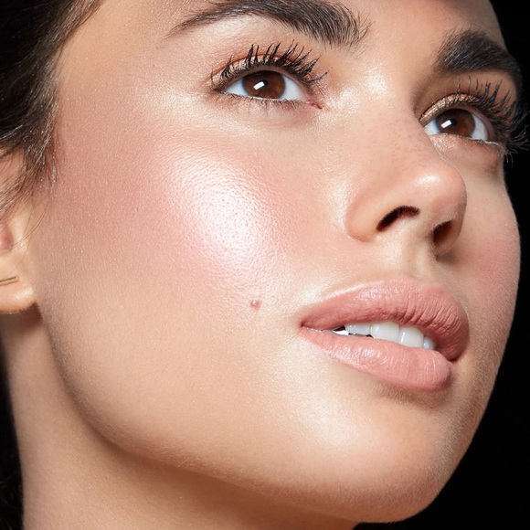 Bobbi Brown Highlighting Powder - Picture 12 of 16